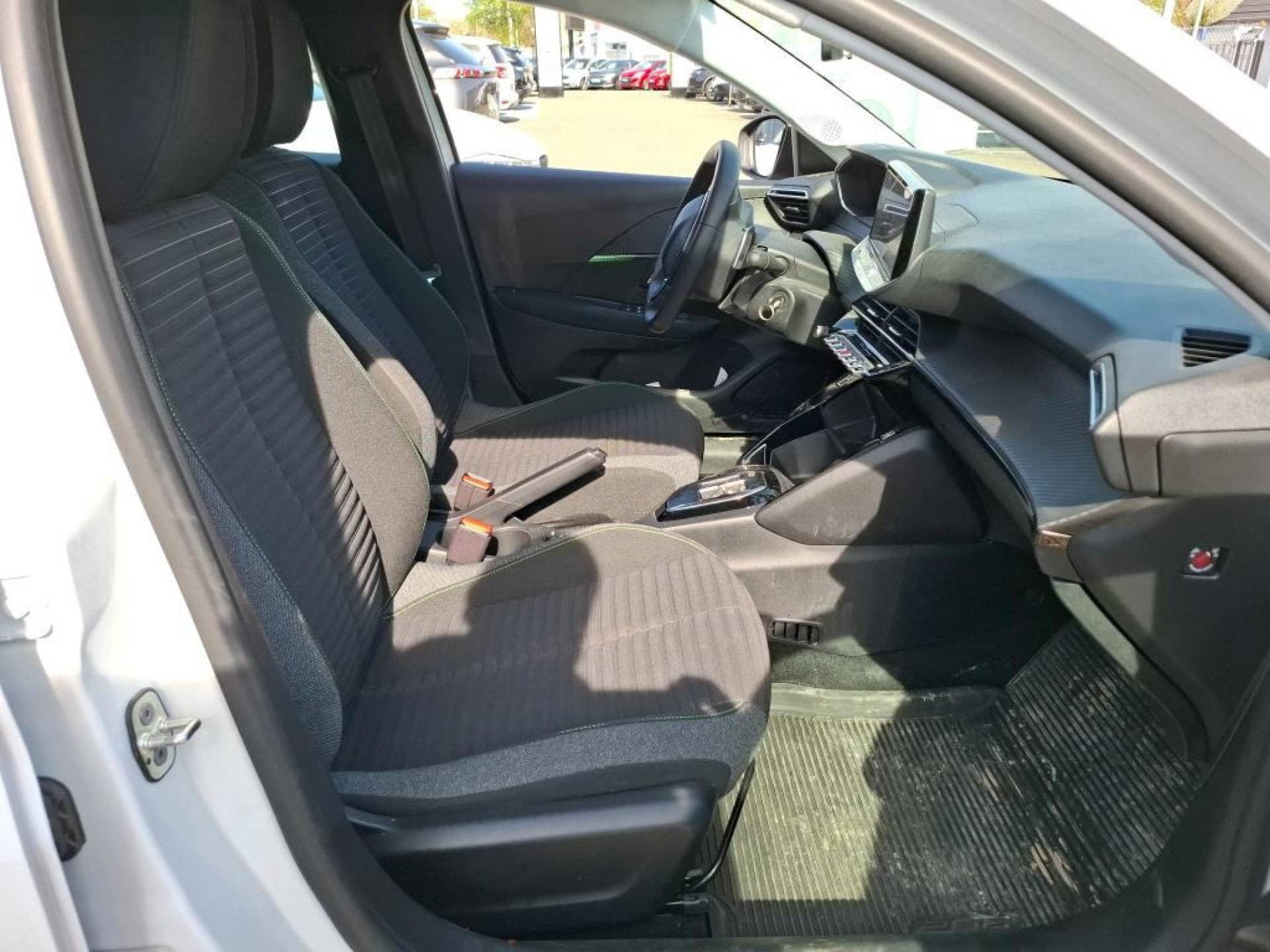 PEUGEOT 208 AFFAIRE HYBRID 100 E-DCS6 ACTIVE BUSINESS R'