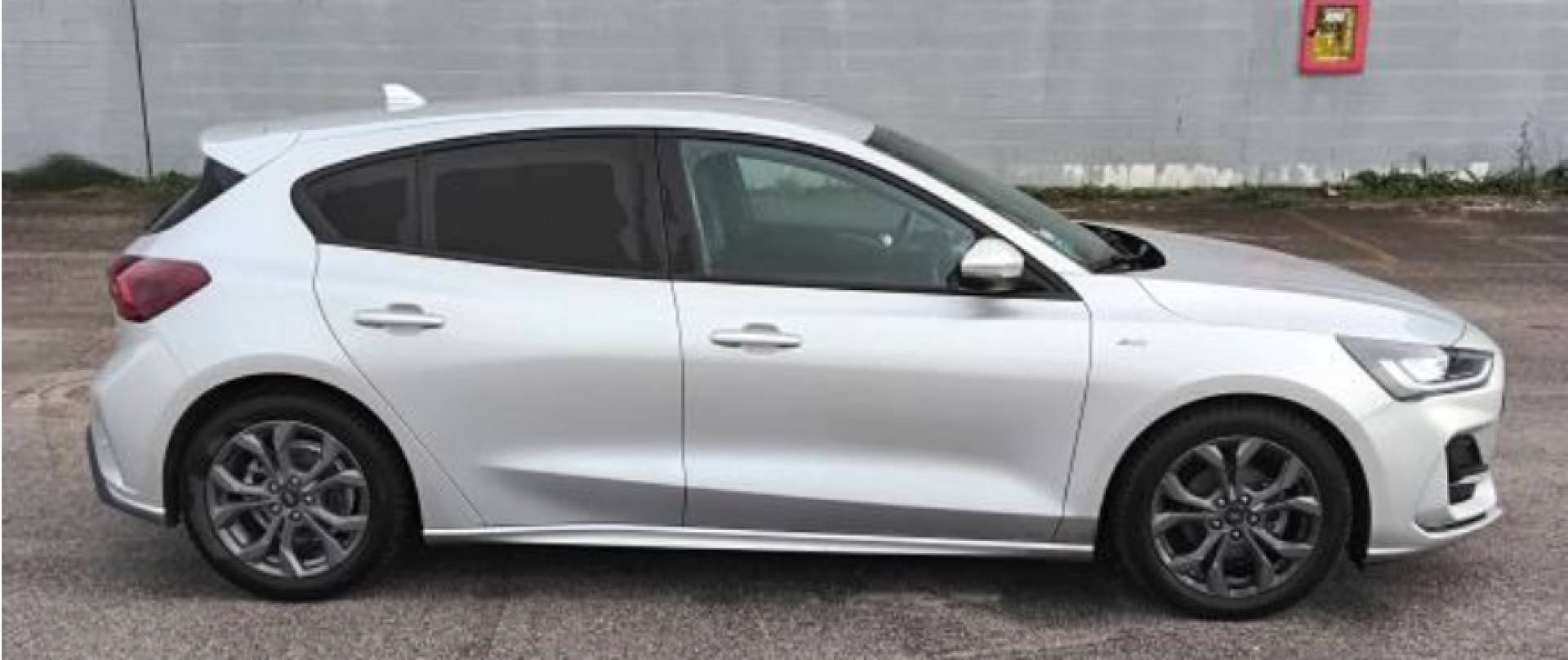 FORD FOCUS 1.5 EcoBlue 115 Powershift ST-Line X - 5P