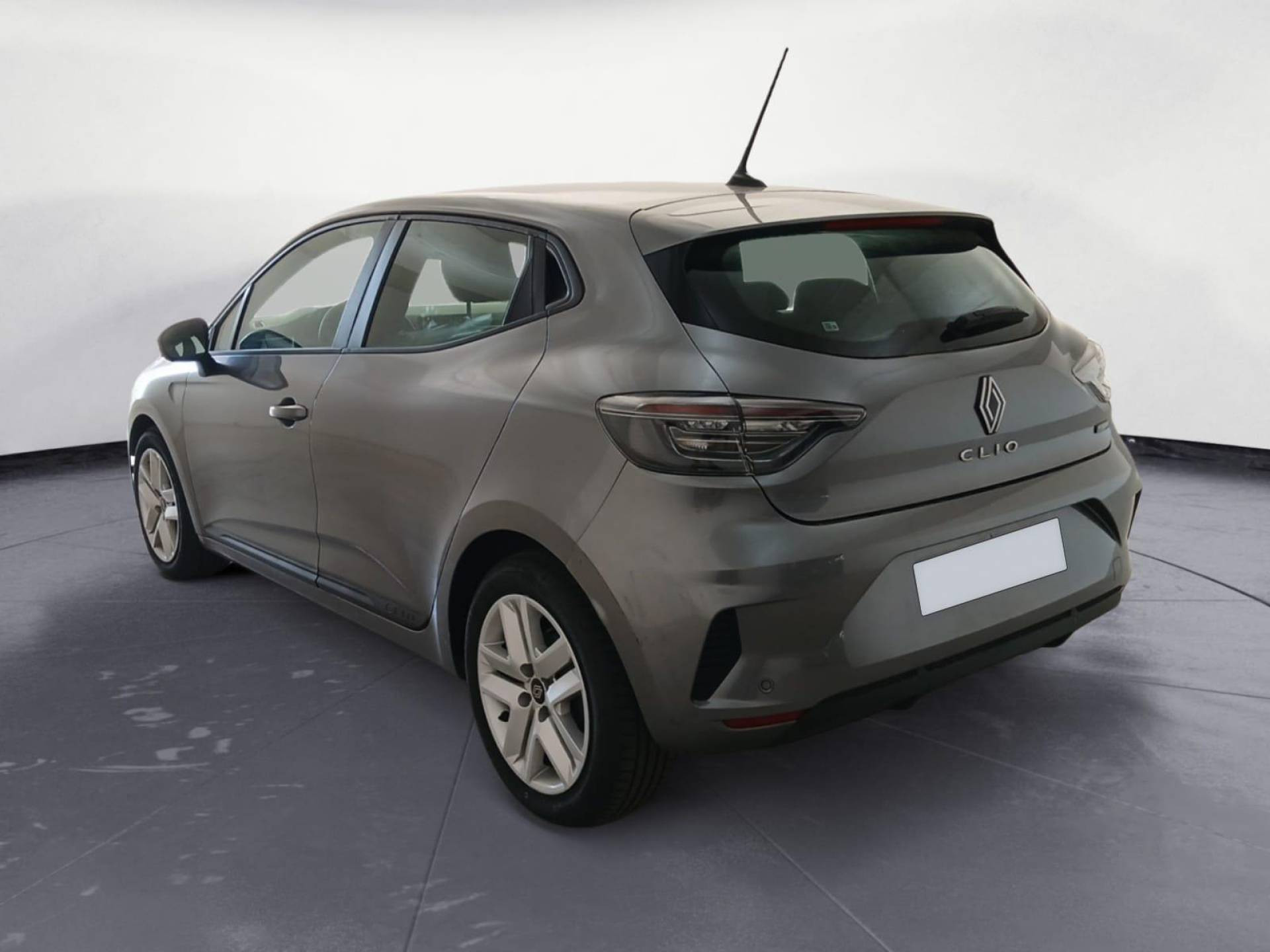 RENAULT CLIO V EVOLUTION E-Tech full hybrid 145 CV 