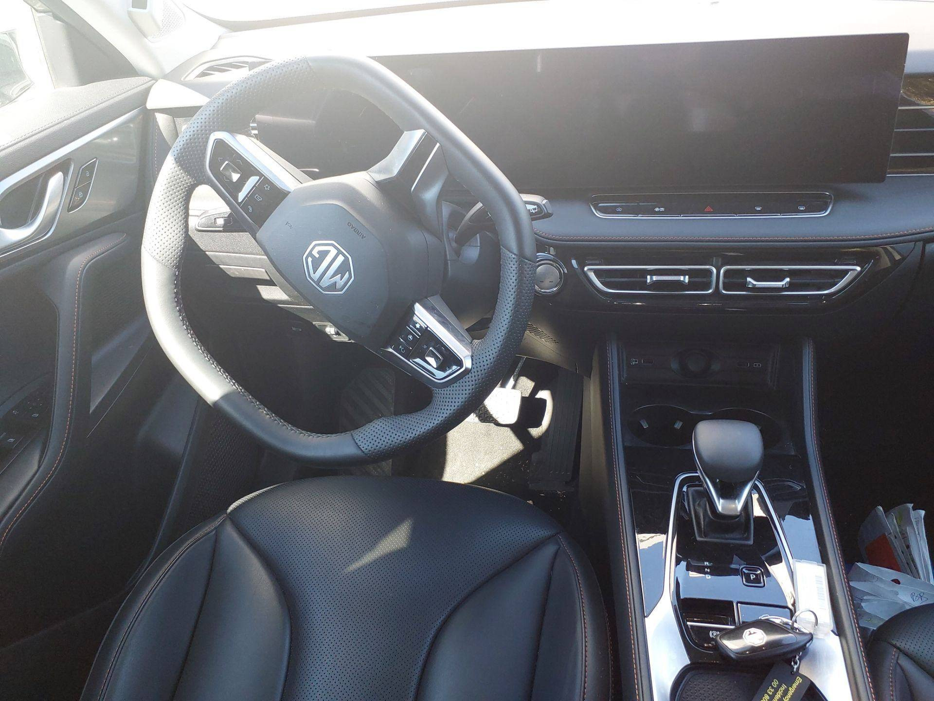 MG EHS 1.5 Hybrid+ 224 ch Luxury
