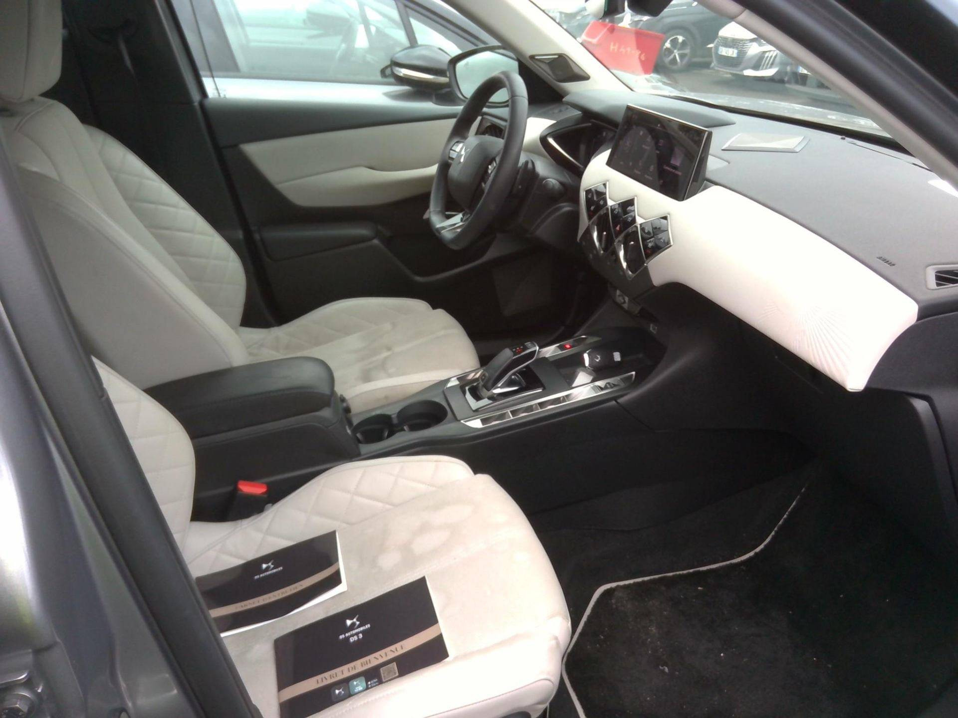DS DS 3 ESPRIT DE VOYAGE PureTech 130 CV EAT8