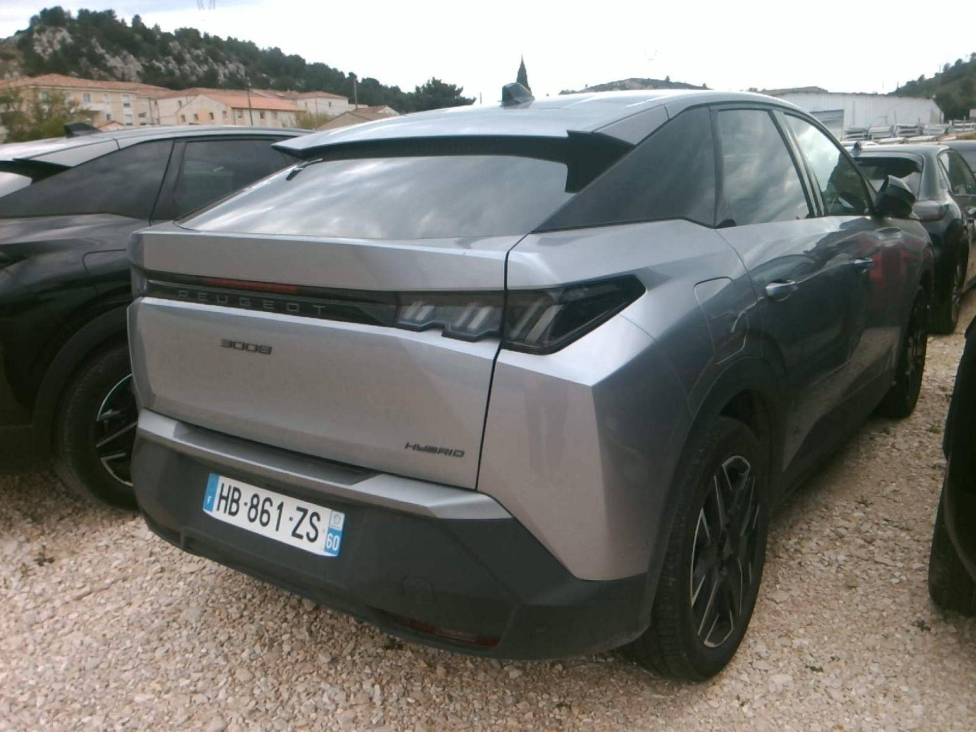 PEUGEOT 3008 ALLURE HYBRIDE 136 CV e-DCS6
