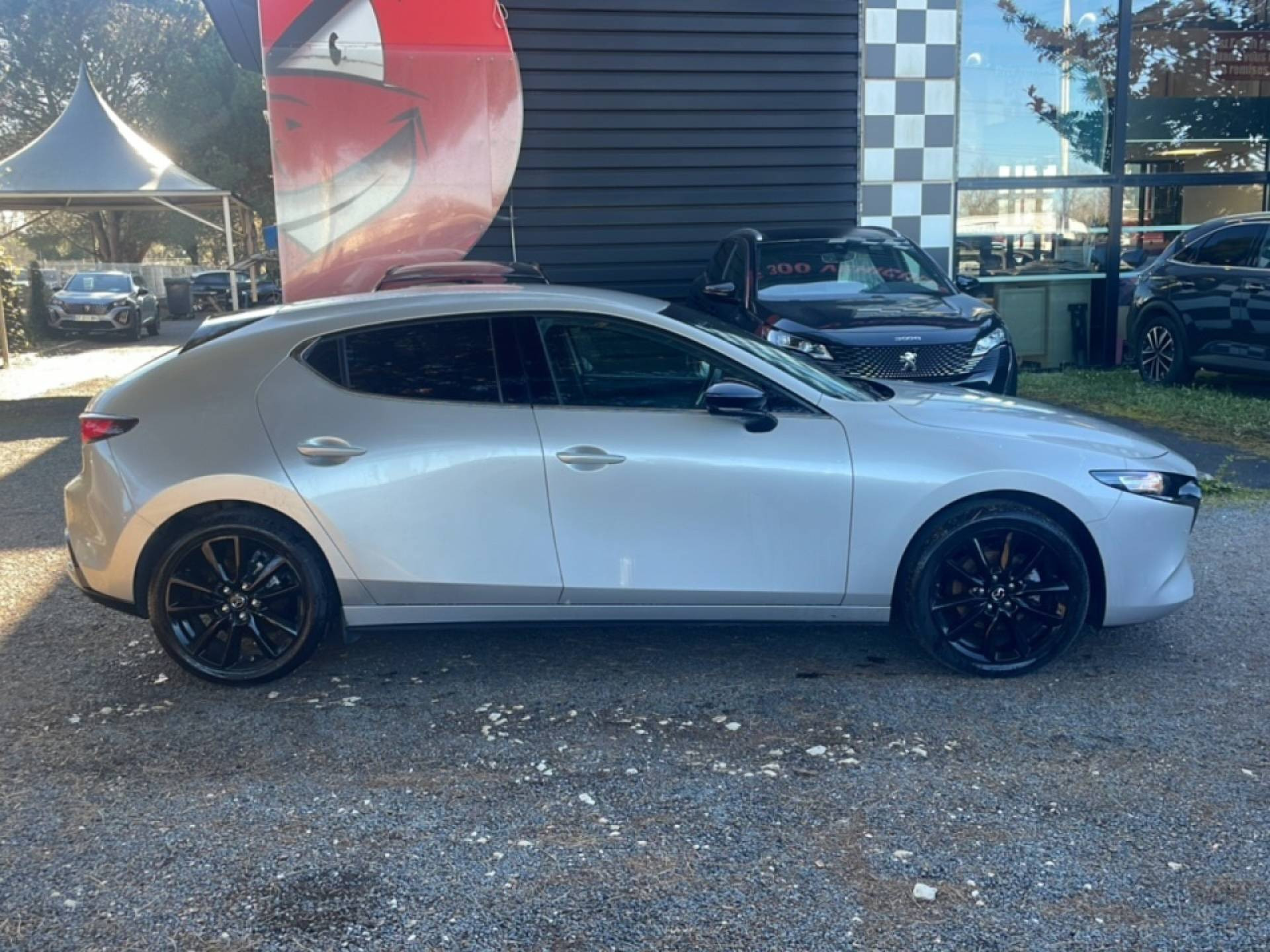 MAZDA MAZDA3 5 PORTES HOMURA 2.5L e-SKYACTIV-G M Hybrid 140 CV BVM6 