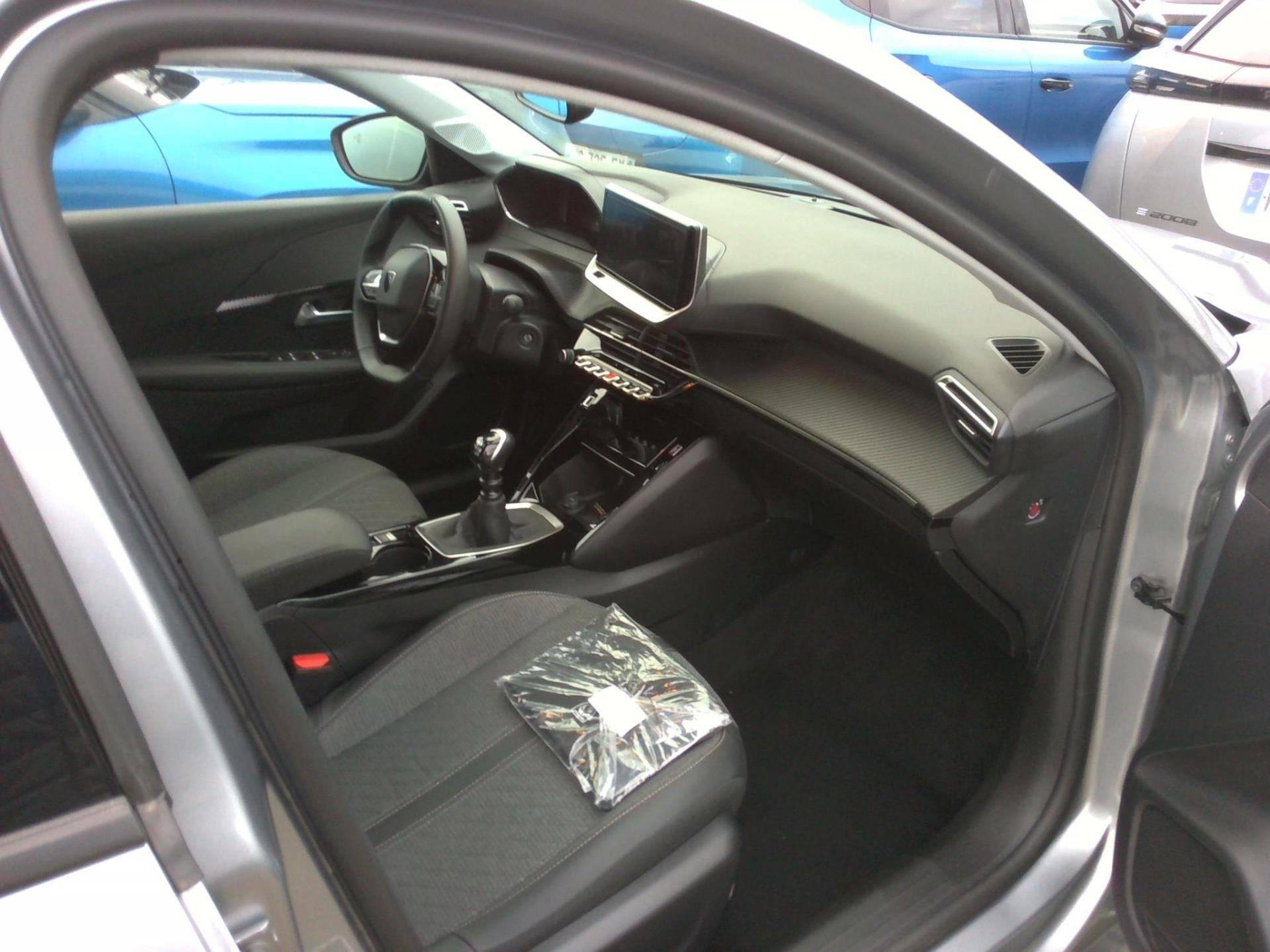 PEUGEOT 208 ALLURE ESS 100 CV BVM6
