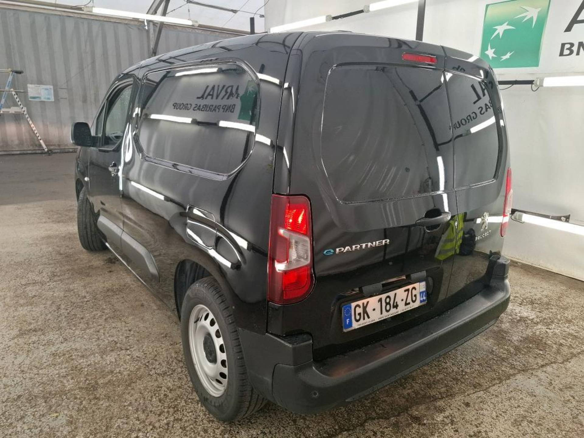 PEUGEOT PARTNER CABINE APPROFONDIE ELECTRIQUE E-PARTNER FOURGON M 800 KG 136 CH BATTERIE 50 KWH