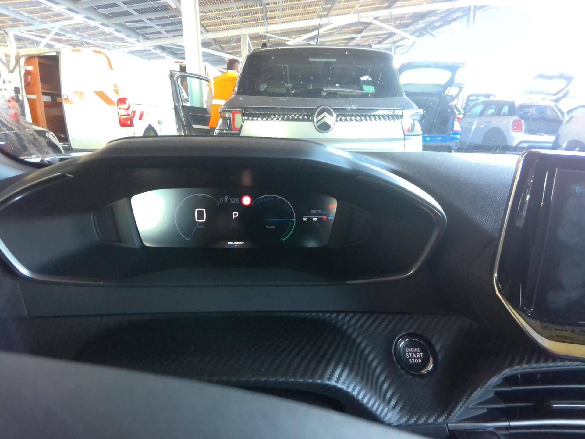 PEUGEOT 2008 Hybrid 145 ch e-DCS6 Allure