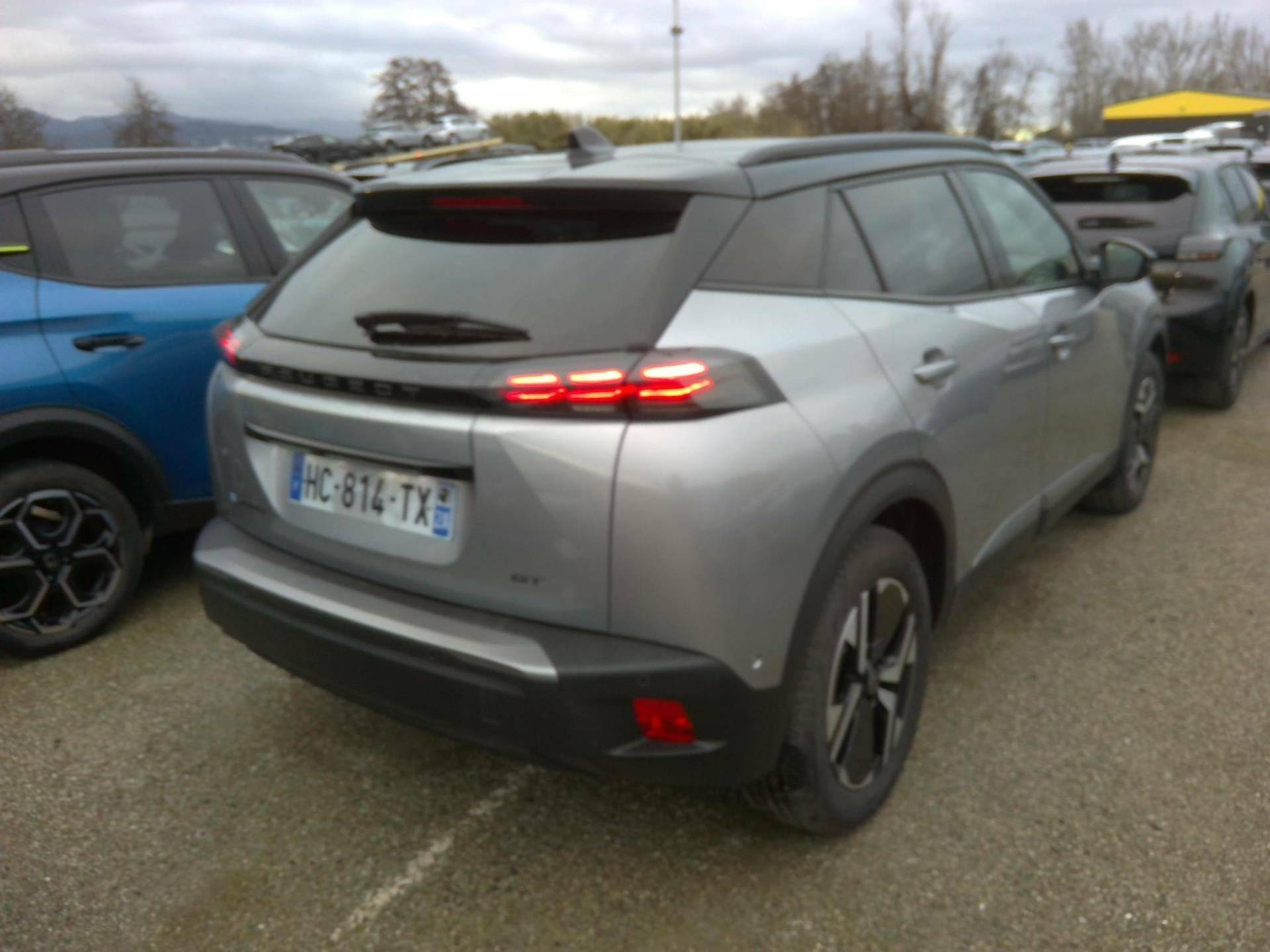PEUGEOT 2008 50 kWh 136 ch GT
