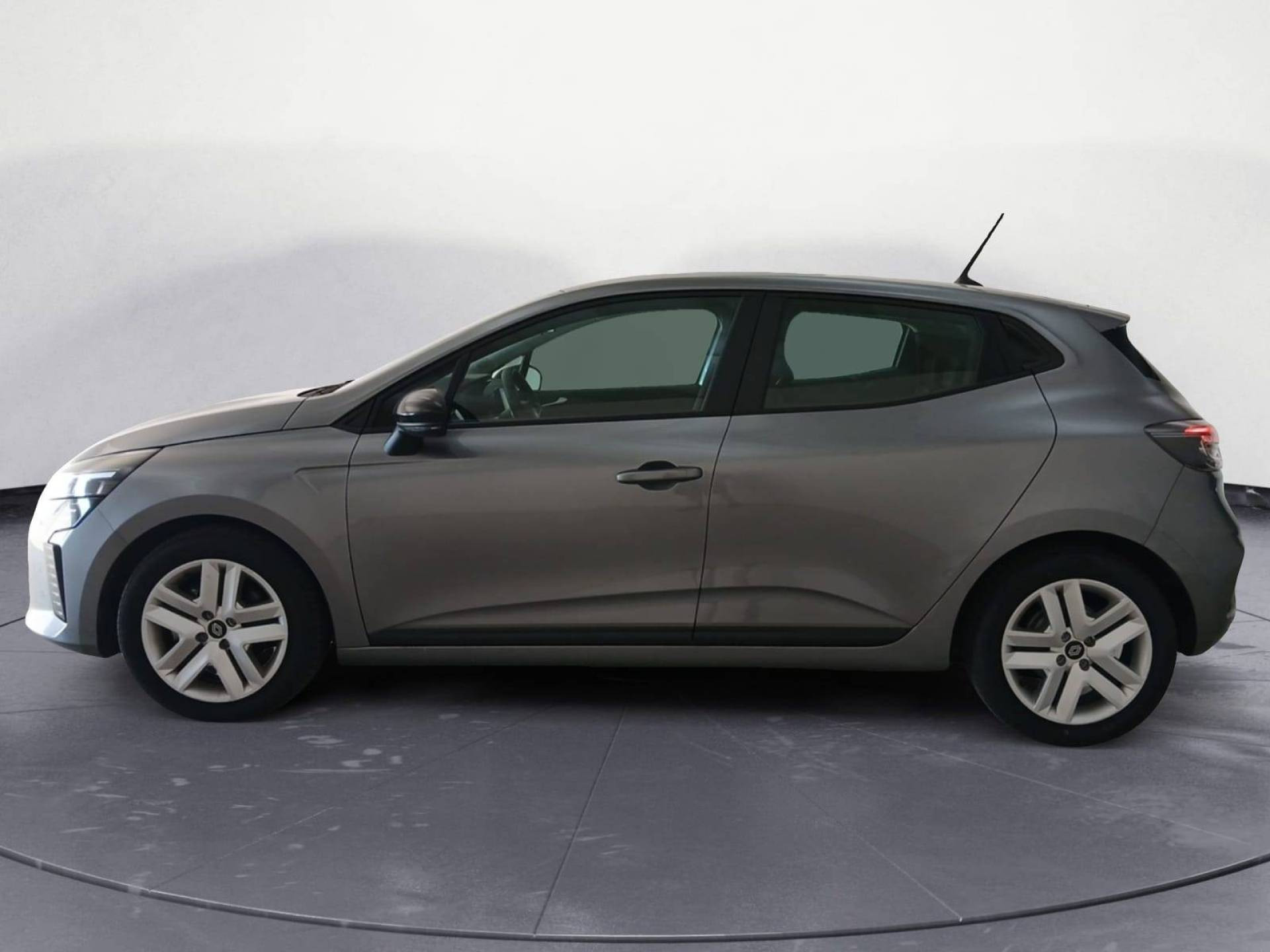 RENAULT CLIO V EVOLUTION E-Tech full hybrid 145 CV 