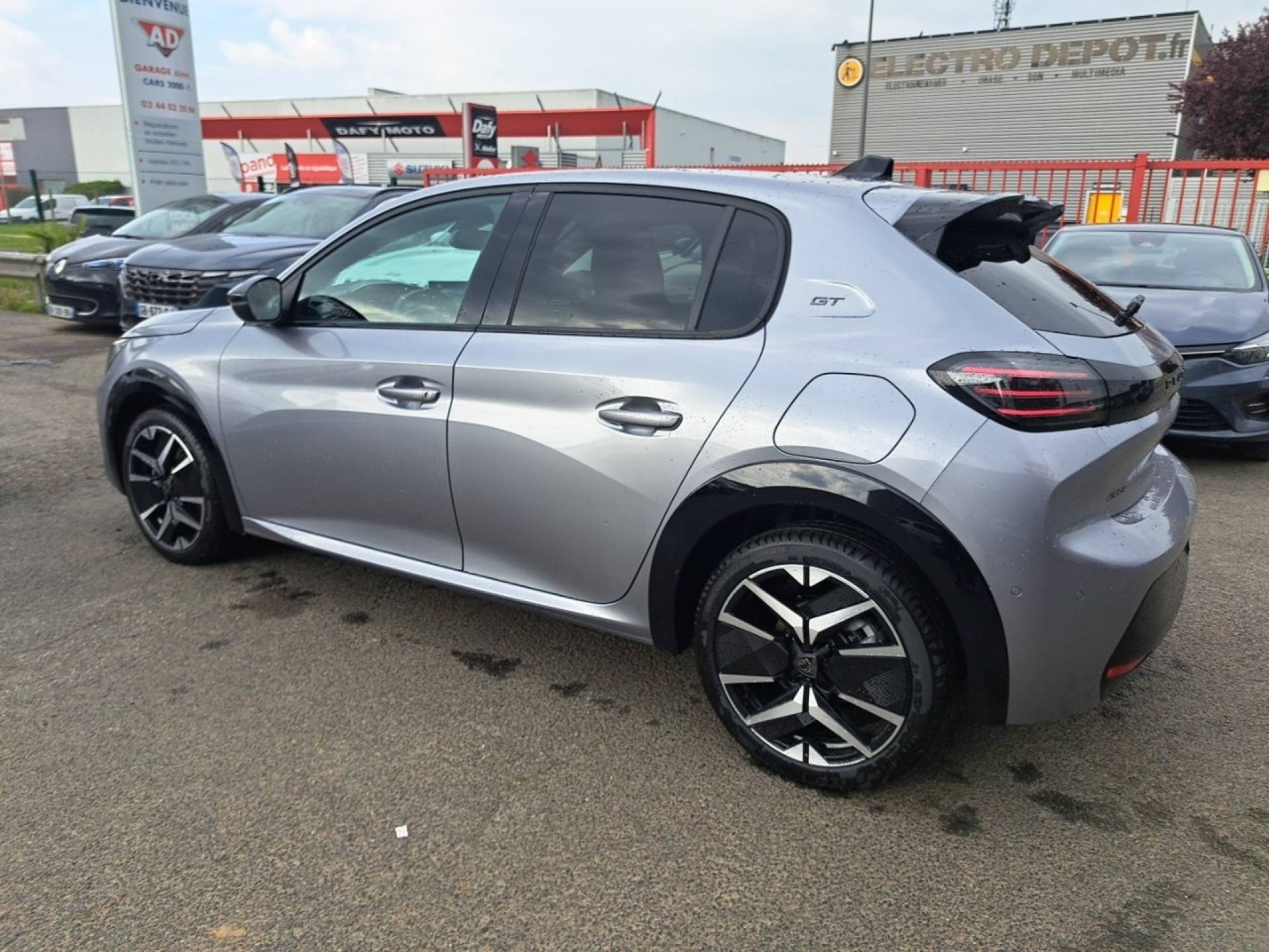 PEUGEOT 208 Hybrid 145 ch e-DCS6 GT