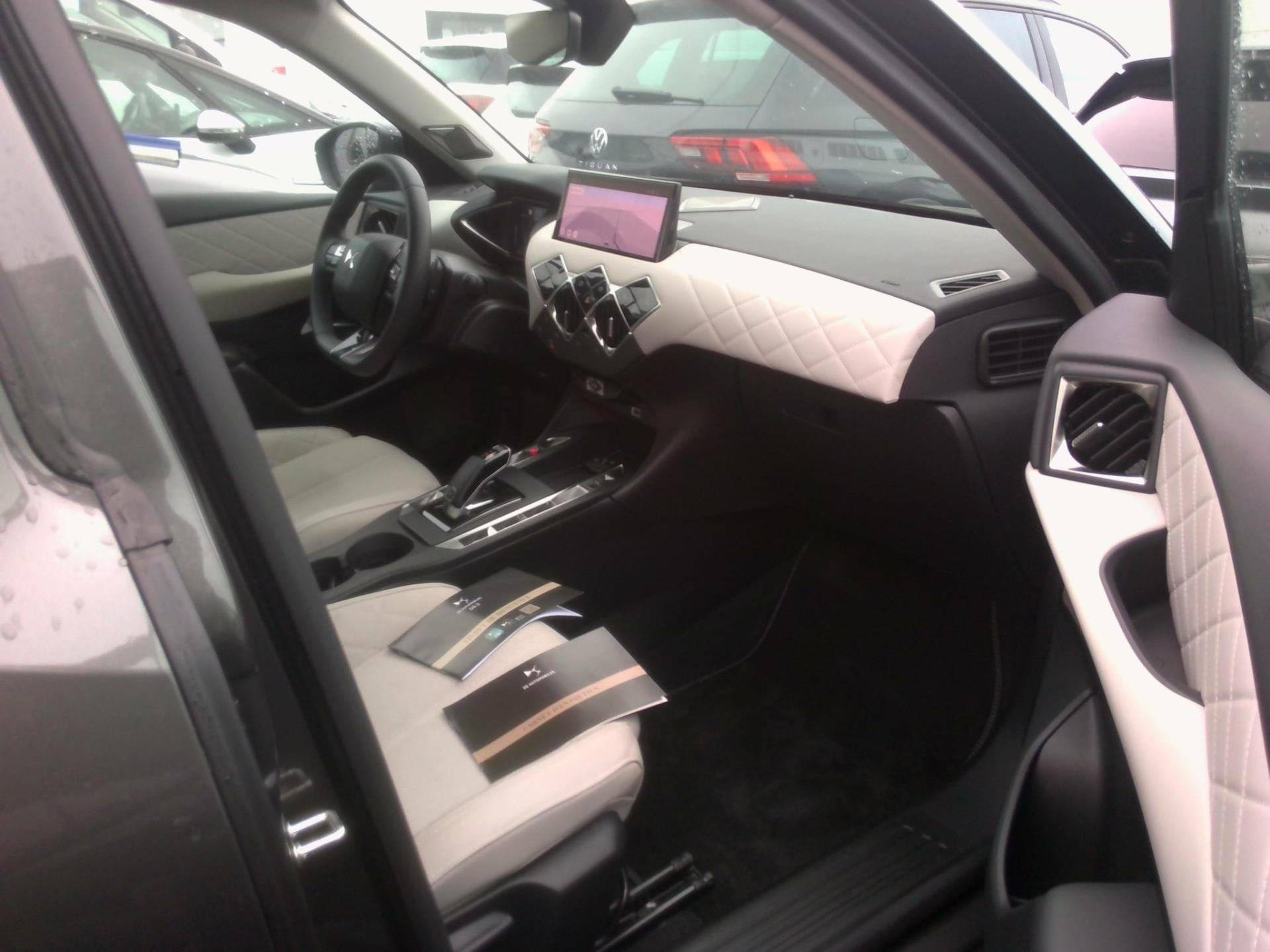 DS DS 3 CROSSBACK RIVOLI PureTech 130 CV EAT8 