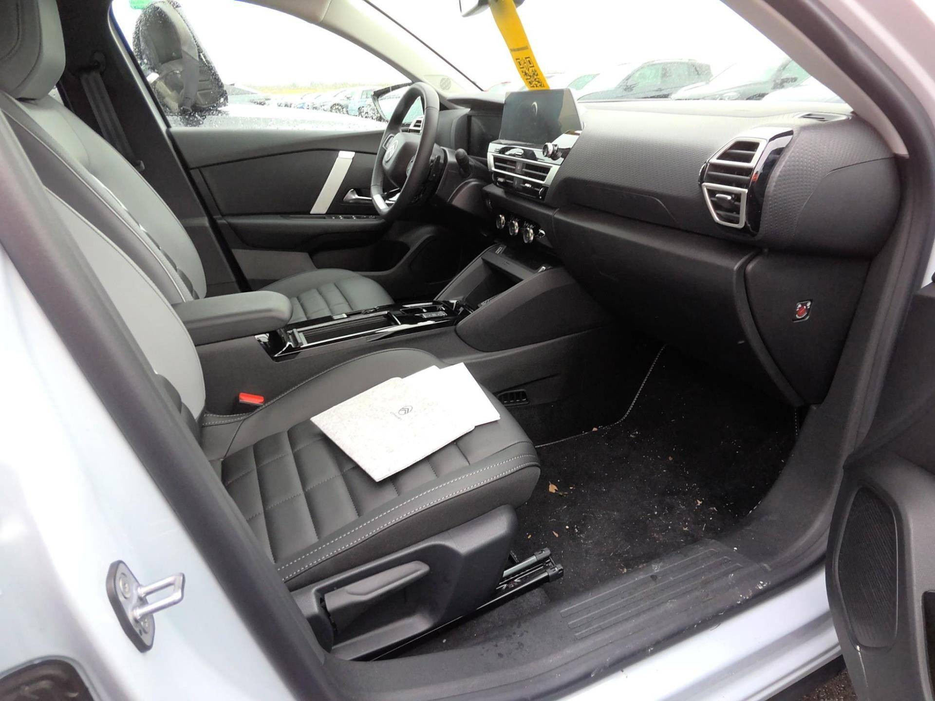 CITROEN C4 MAX Hybride 145 CV e-DCS6 