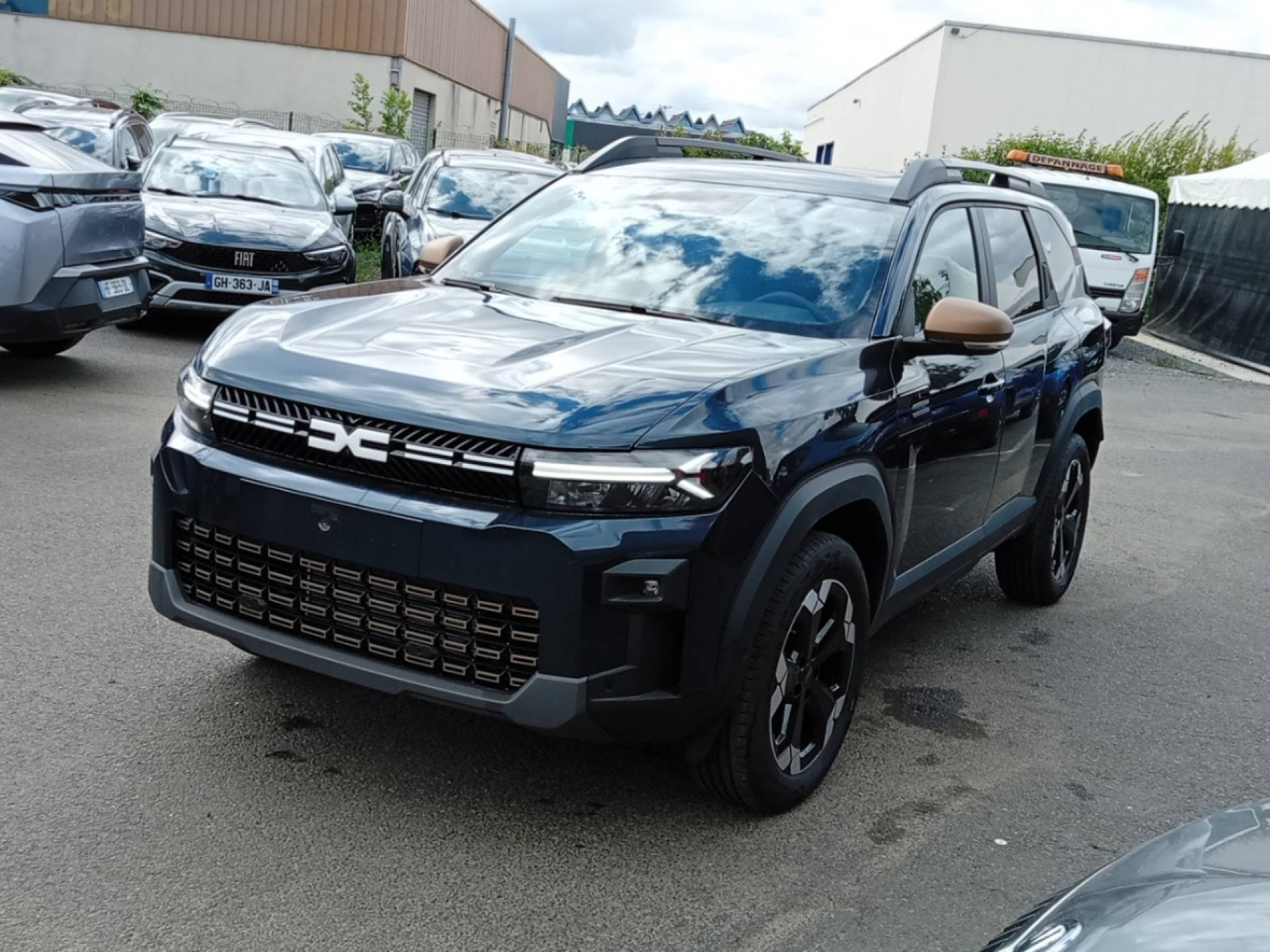 DACIA BIGSTER HYBRID 155 Extreme