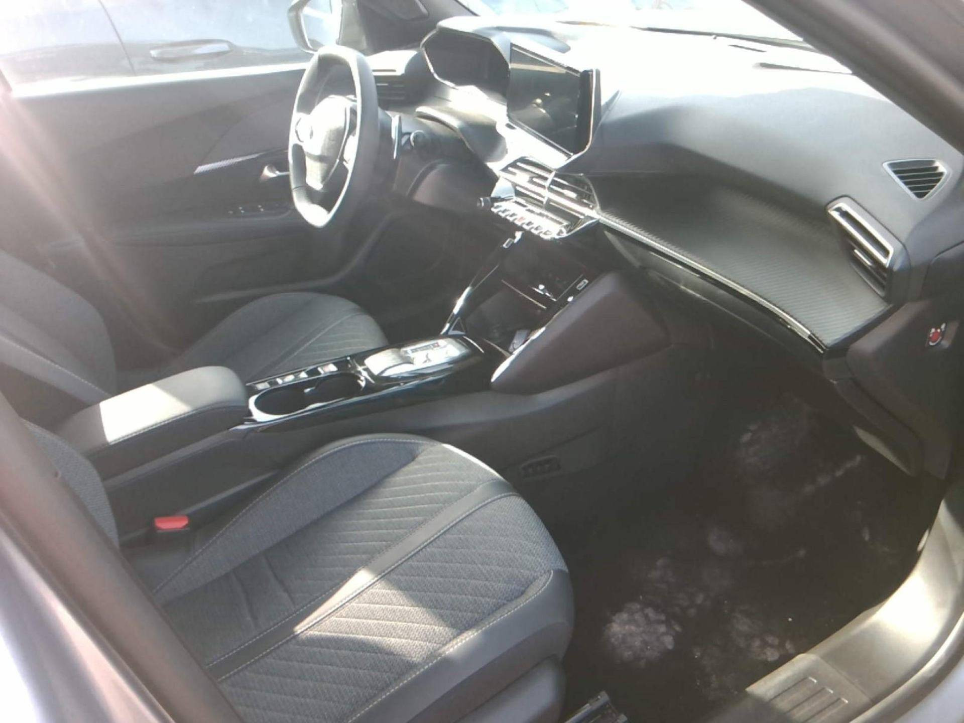 PEUGEOT 2008 Hybrid 145 ch e-DCS6 Allure