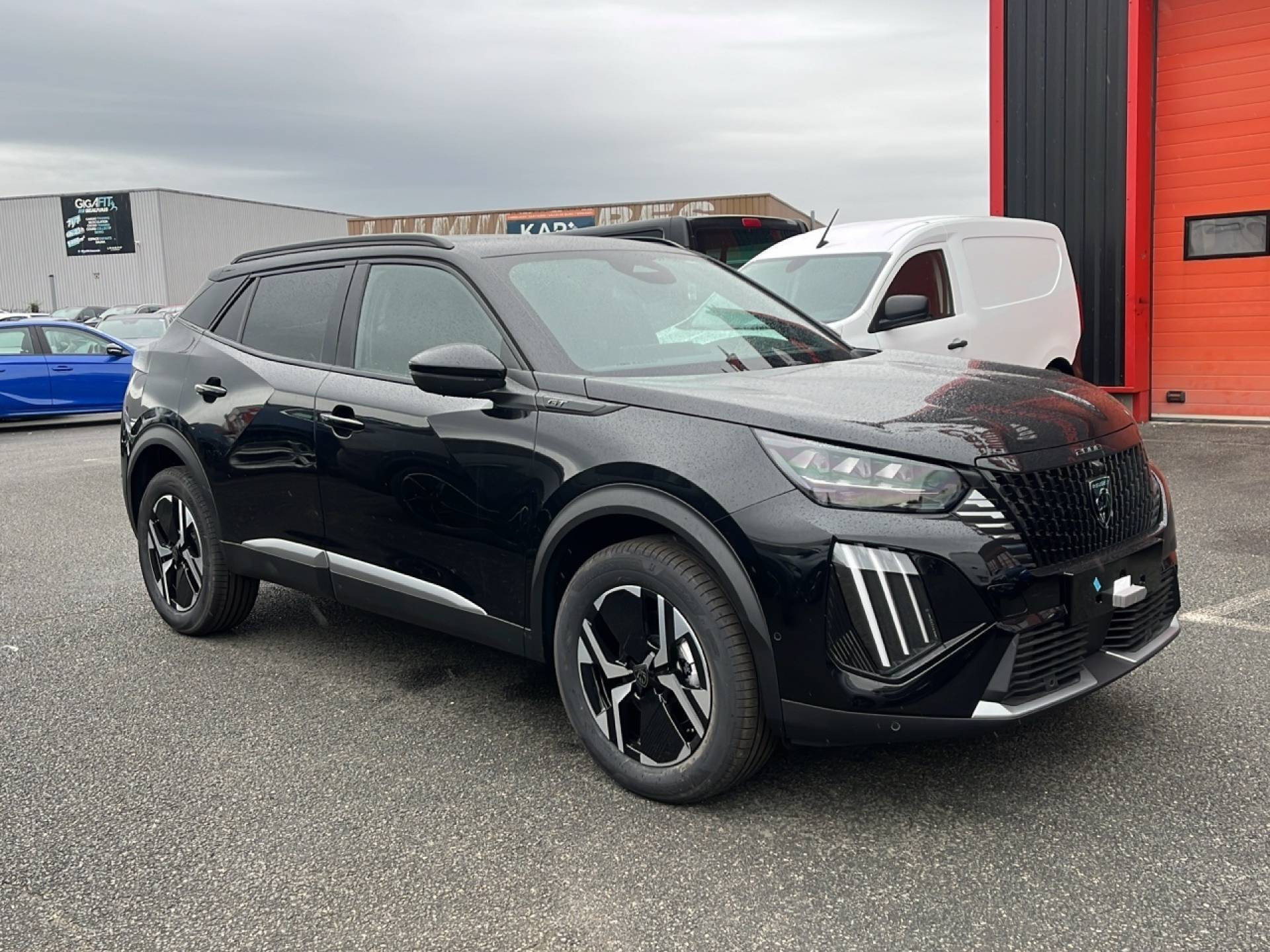 PEUGEOT 2008 Hybrid 145 ch e-DCS6 GT