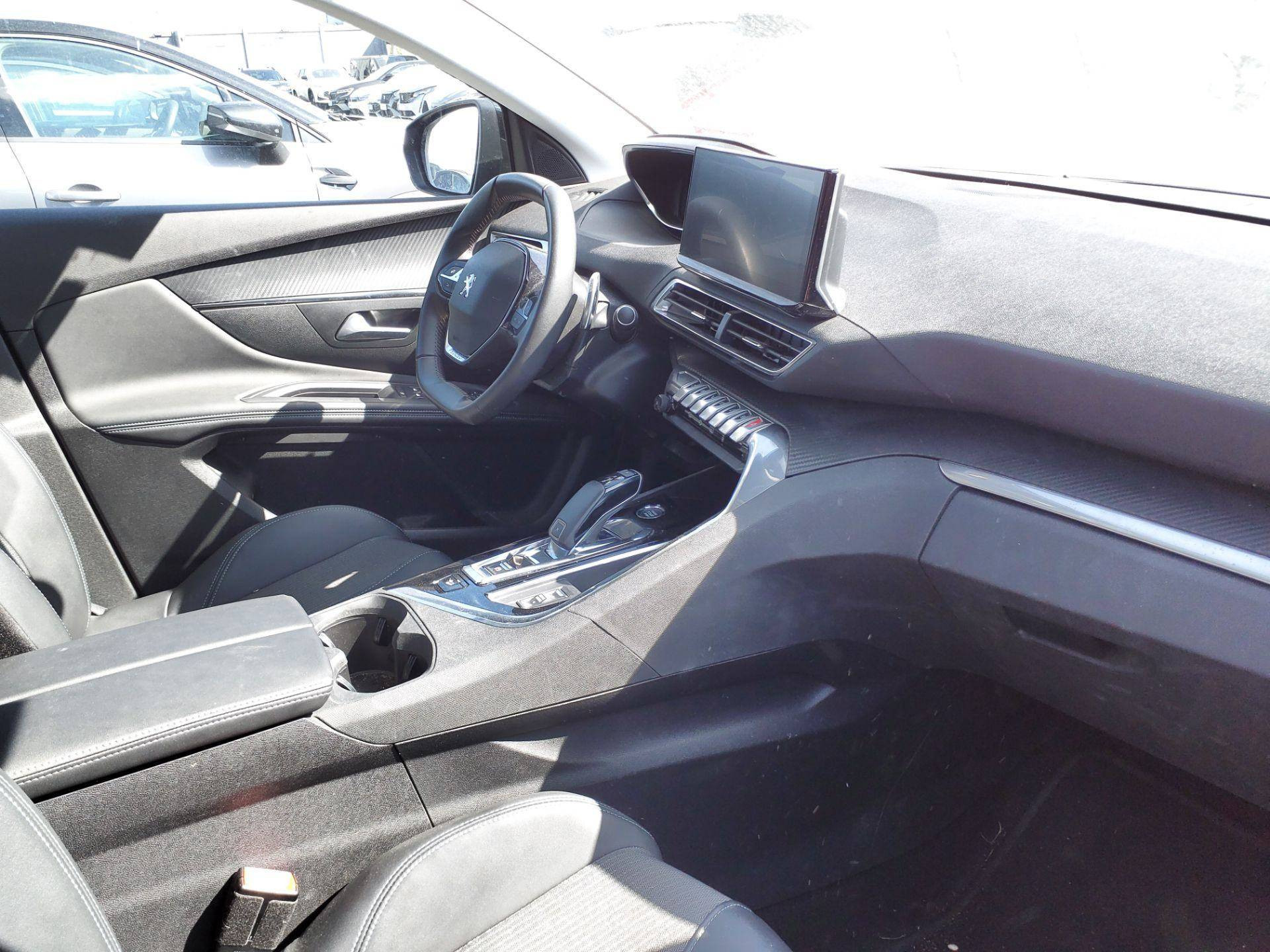 PEUGEOT 3008 ALLURE 1.2 PURETECH 130 CV EAT8