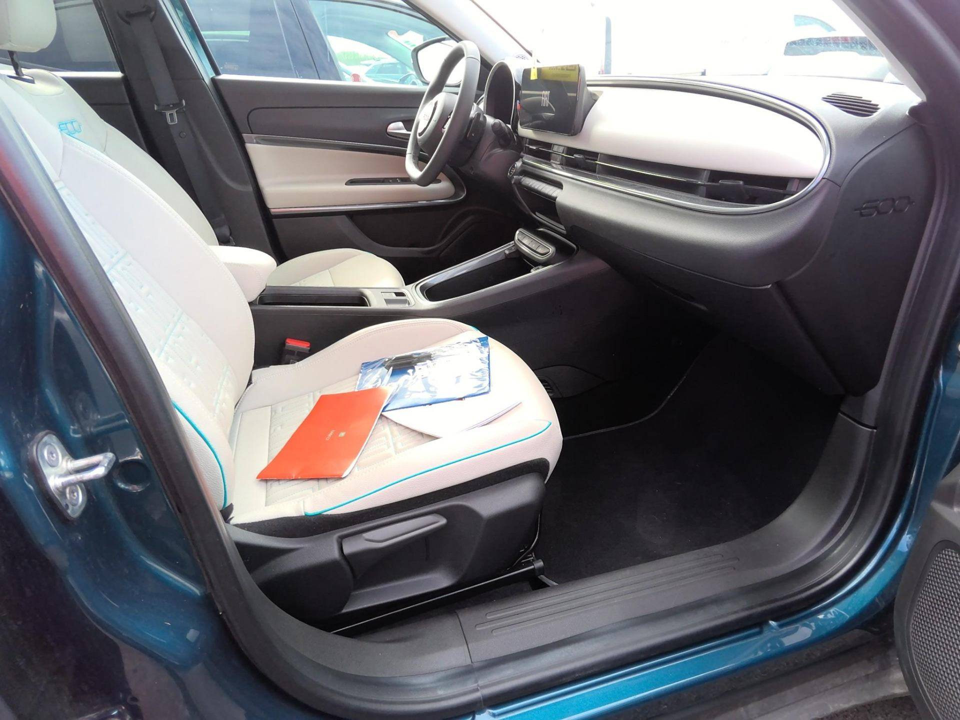 FIAT 600 LA PRIMA 1.2 Hybrid 110ch eDCT6 