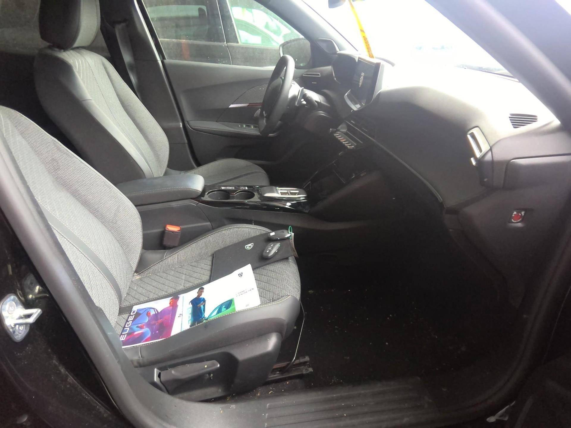PEUGEOT 2008 Hybrid 145 ch e-DCS6 Allure
