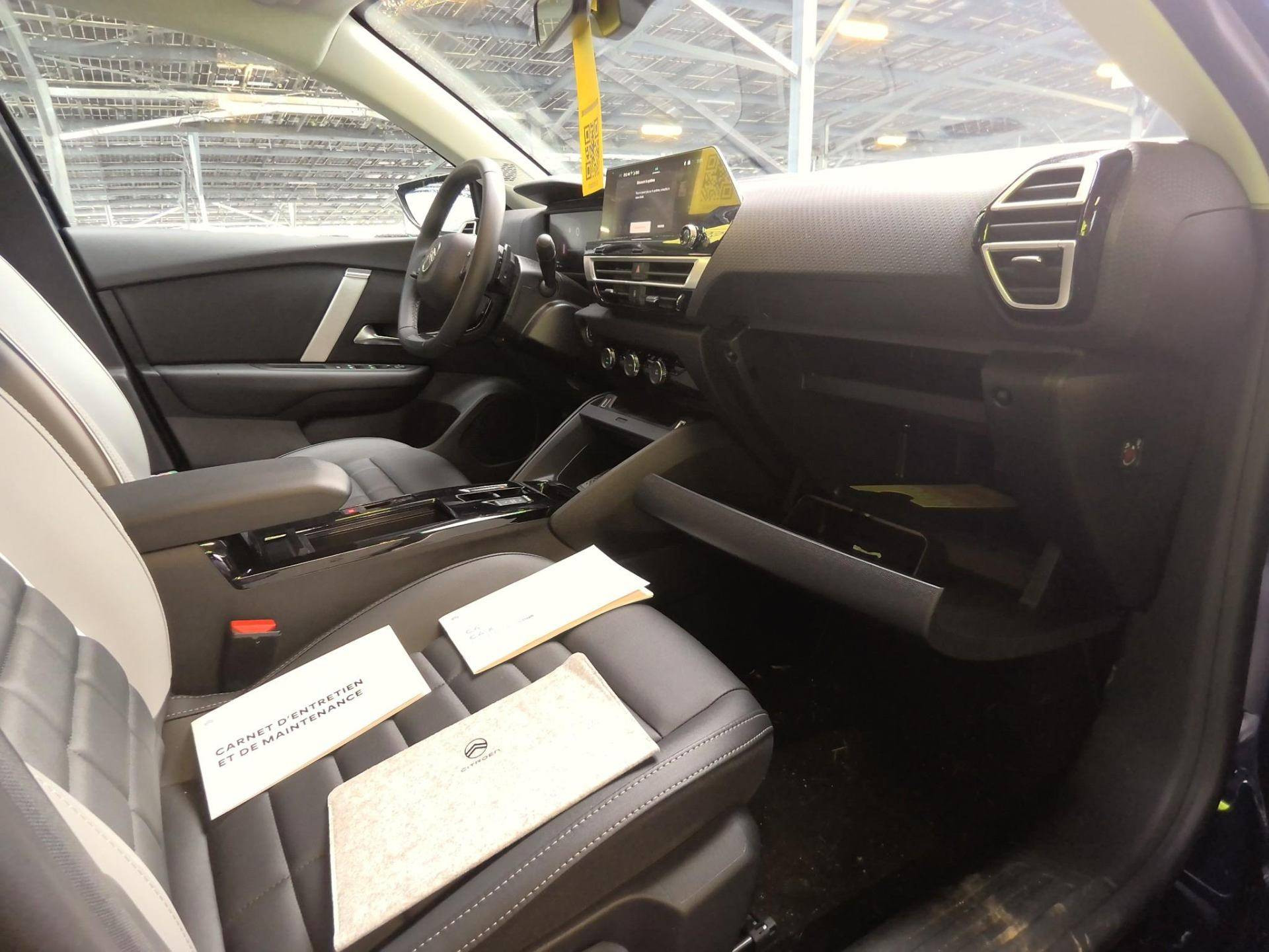 CITROEN C4 MAX Hybride 145 CV e-DCS6 
