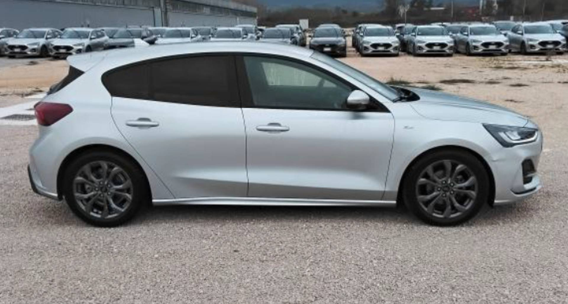 FORD FOCUS 1.5 EcoBlue 115 Powershift ST-Line X - 5P