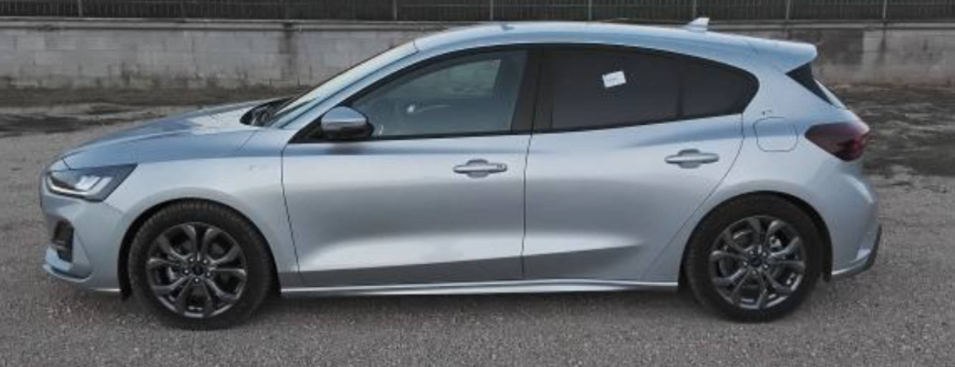 FORD FOCUS 1.5 EcoBlue 115 Powershift ST-Line X - 5P