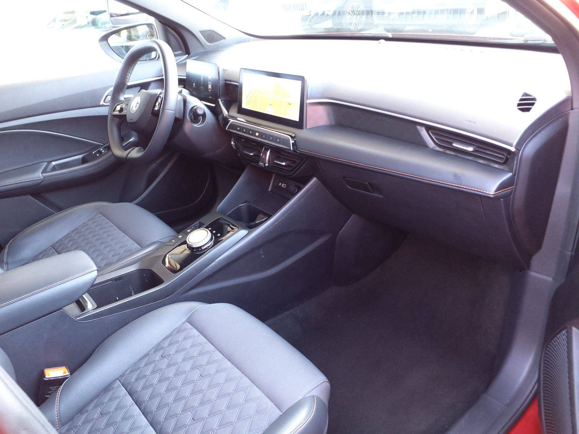 MG MG3 LUXURY 1.5 Hybrid+ 195 CV 